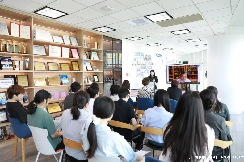 1759216808553509.png 1.png